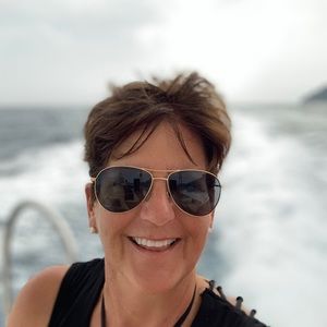 Meet your Posher, Dawn